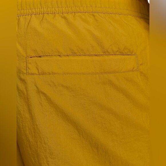 Nike Club Men's Lightweight Woven Pants - Picture 4 of 11